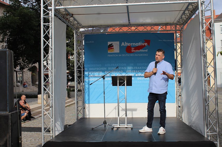 Wahlkampfauftakt der AfD vor dem Nordh&auml;user Rathaus