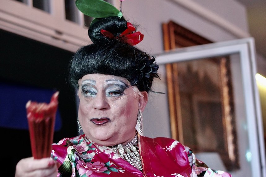 Glamour&ouml;se Travestie-Show im Cafe`Sahne in Nordhausen