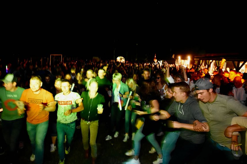 90 & 2000 Party in Urbach