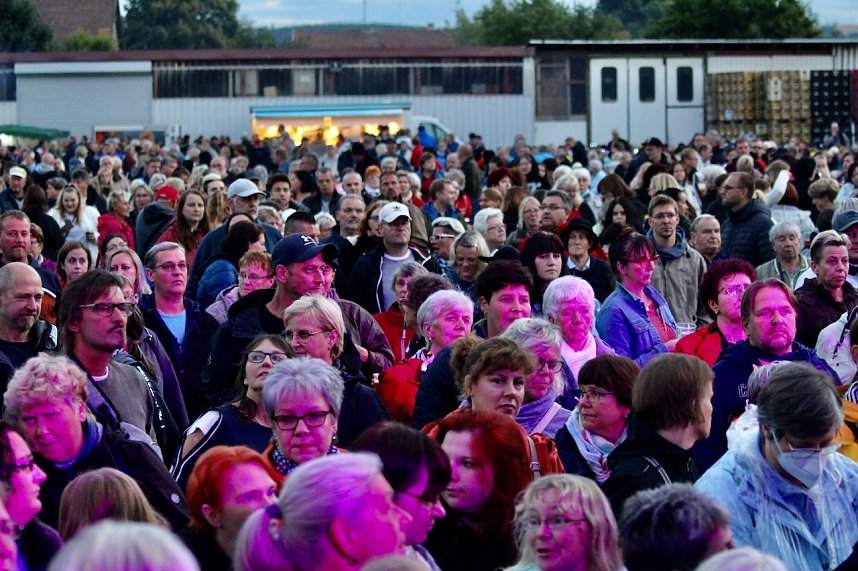 Kerstin Ott begeisterte ihr Publikum bei Wippertaler in Sundhausen