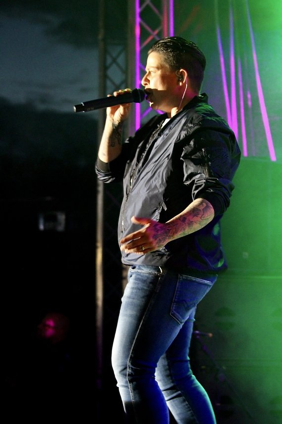 Kerstin Ott begeisterte ihr Publikum bei Wippertaler in Sundhausen