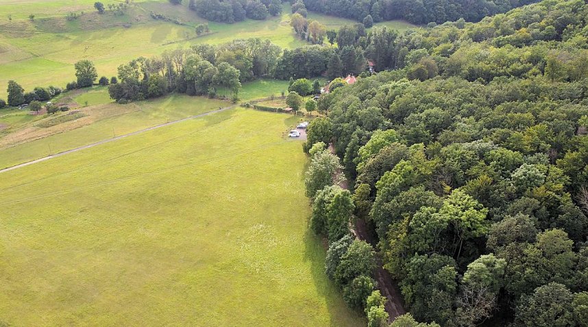 Ungew&ouml;hnliche An- und Aussichten bei Herrmannsacker