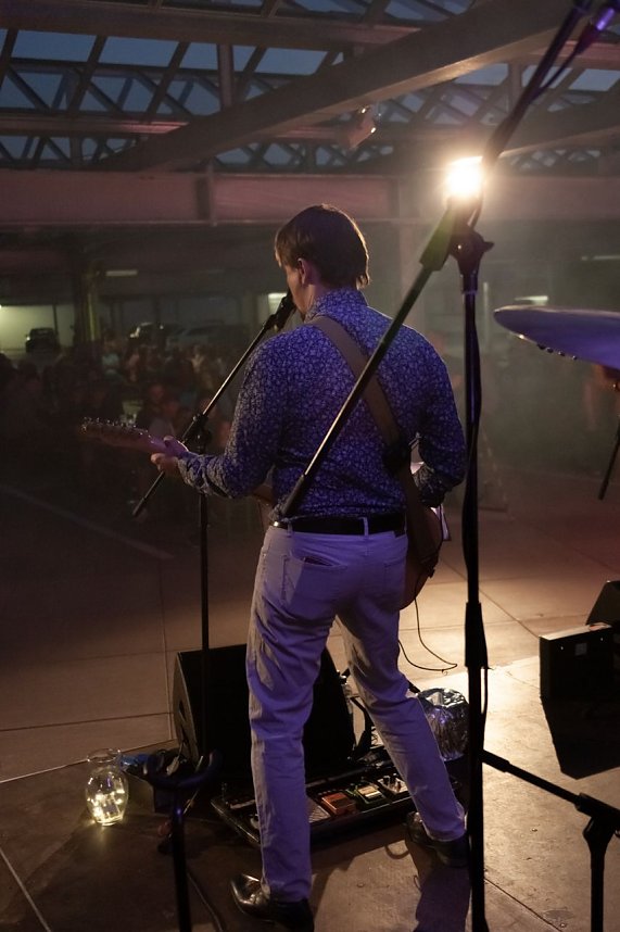 FRANZ KARAFKA und G&auml;ste auf dem Parkdeck der Marktpassage