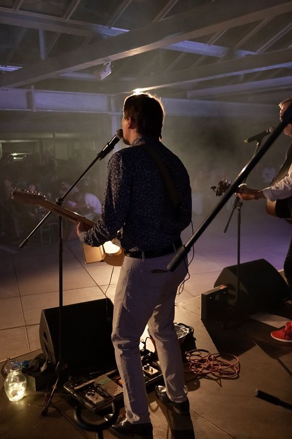 FRANZ KARAFKA und G&auml;ste auf dem Parkdeck der Marktpassage