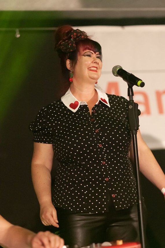 FRANZ KARAFKA und G&auml;ste auf dem Parkdeck der Marktpassage