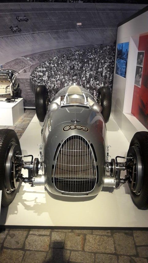 Ausstellungser&ouml;ffnung 100 Jahre AVUS