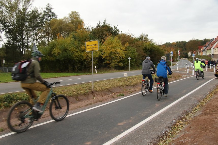 Der Radweg zwischen Nordhausen und Hesserode wurde heute offiziell er&ouml;ffnet