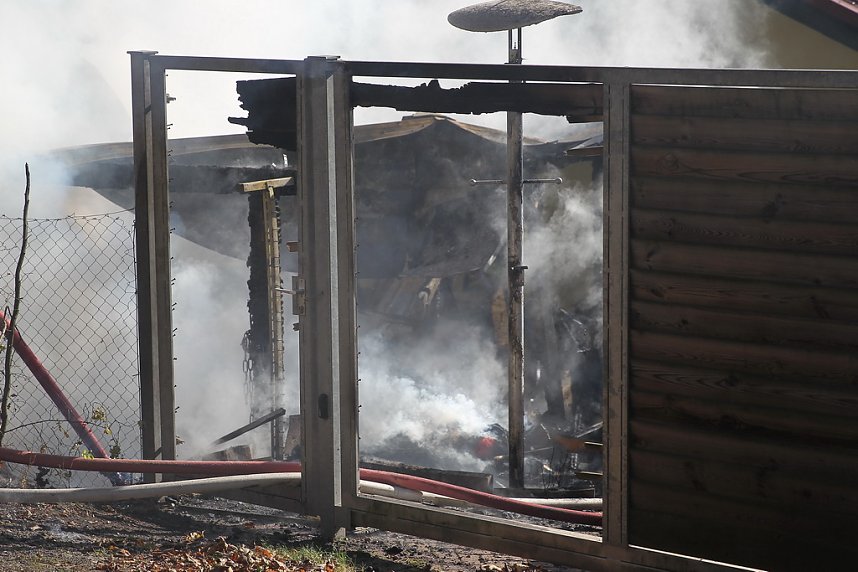 Nebengeb&auml;ude brannte