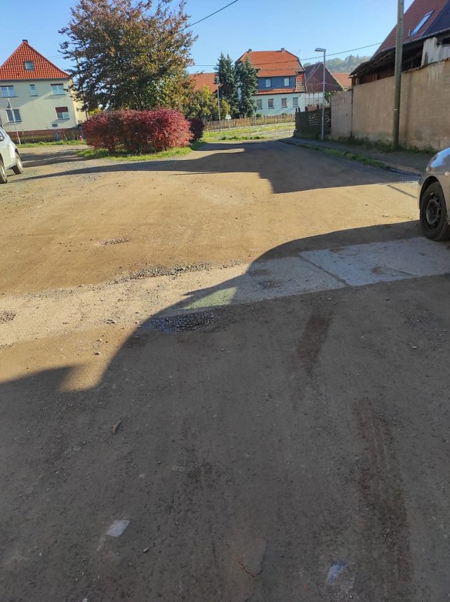 Miserabler Stra&szlig;enzustand in Auleben