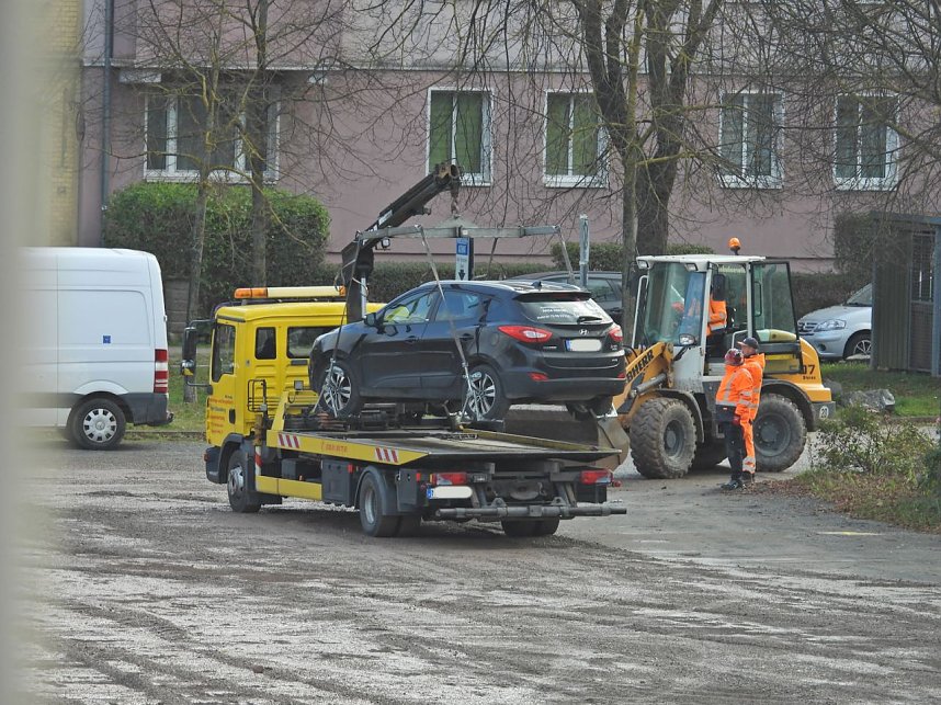 Peter Blei blickt auf den Bebelplatz