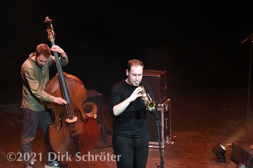 JazzRabazz mit Frederike G&auml;&szlig;lein, "Bluff" und dem "Tingvall Trio"