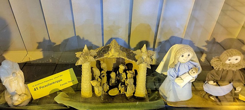 Krippenausstellung in Schaufenstern der Stadt Nordhausen