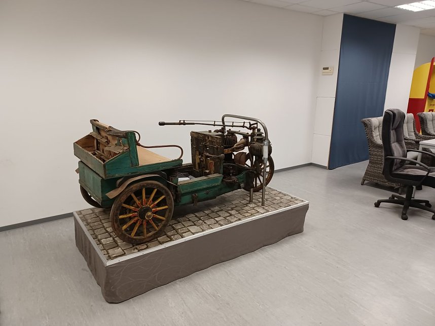 Untersuchung am historischen Gef&auml;hrt