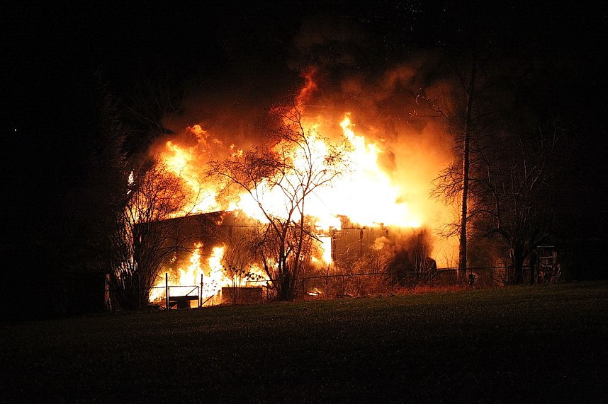 Gartenlauben in Bleicherode abgebrannt