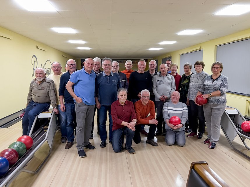 Bowlingabend der Seniorensportler in Salza