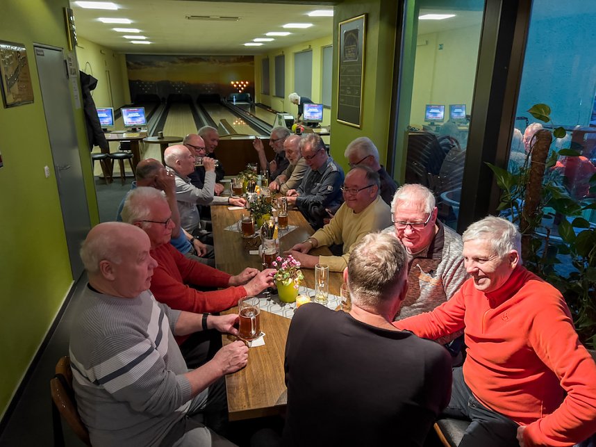 Bowlingabend der Seniorensportler in Salza