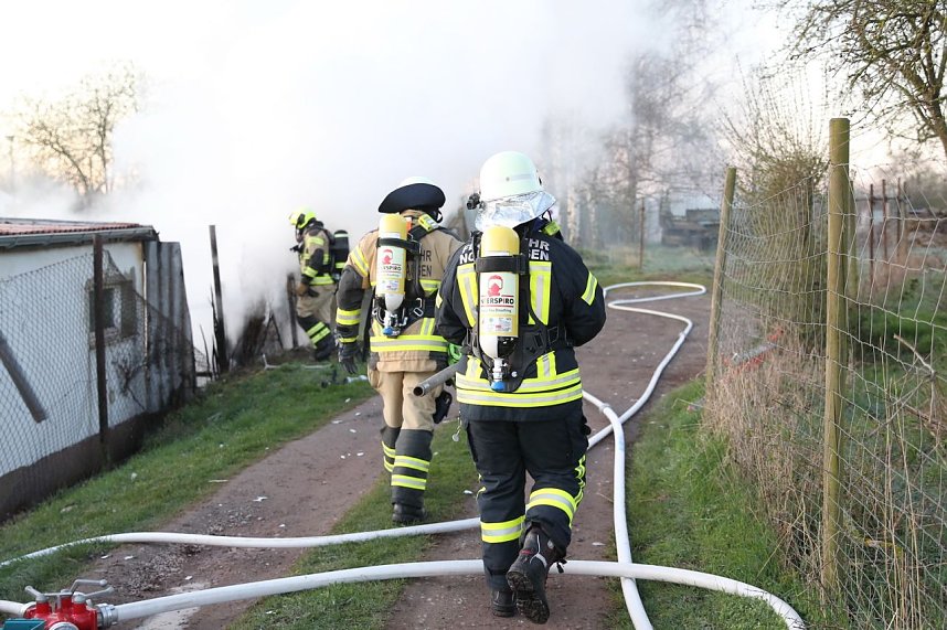 Gartenlaubenbrand im Nordh&auml;user Kastanienweg