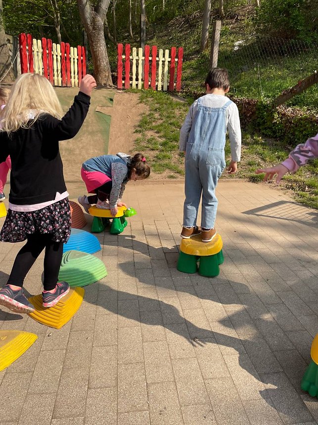 Das Ampelinchen und seine Helfer besuchte wieder die Kita am Lohmarkt