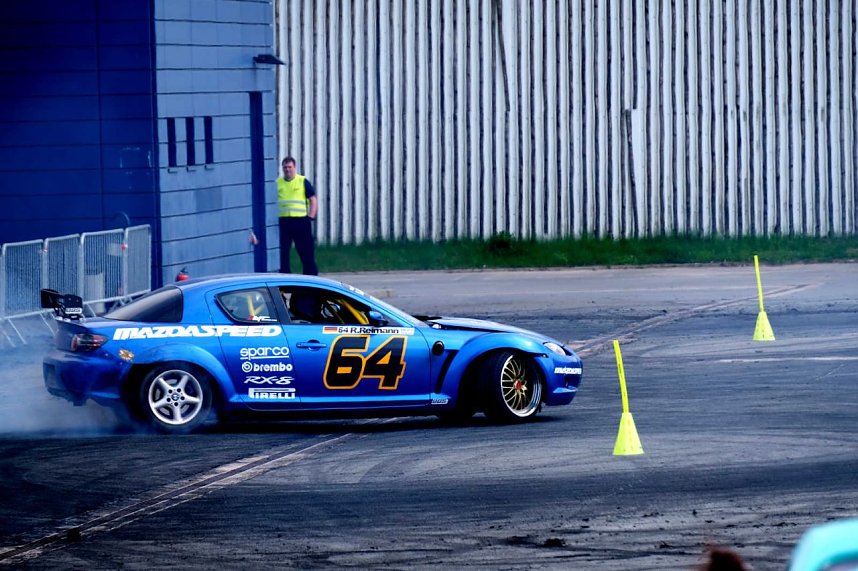 Peter Blei unterwegs auf der Erfurter Automobilmesse