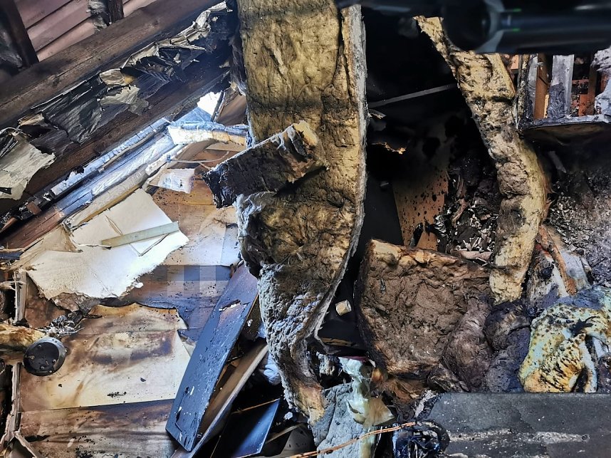 Dachgeschosswohnung ausgebrannt