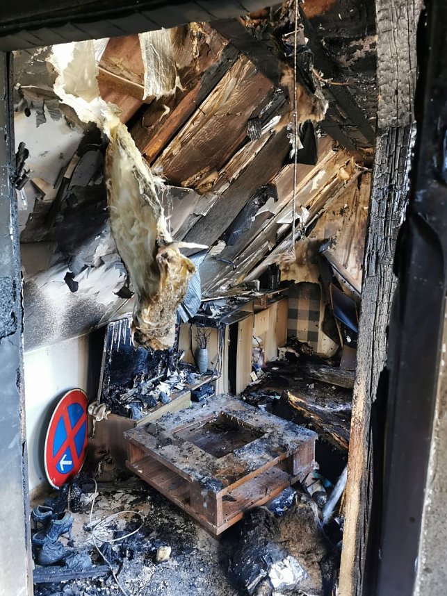 Dachgeschosswohnung ausgebrannt