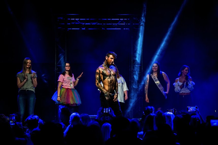 "Sixxpaxxs" im Kulturhaus Bleicherode