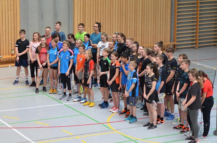 Die Badminton-Sparte des LV Altstadt bei den Bezirksmeisterschaften