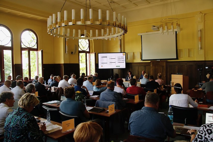 Stefan N&uuml;&szlig;le wurde als 1. Beigeordnetem eine zweite Amtszeit zugestanden