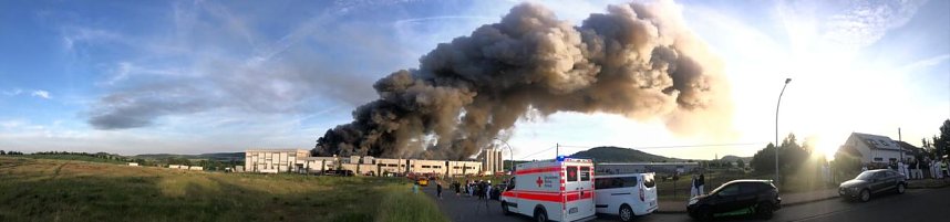 Rettungsarbeiten an der B&auml;ckerei in Bleicherode