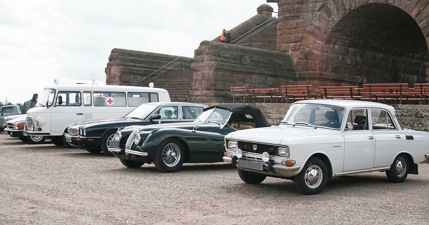 Oldtimer auf Ausfahrt am Kyffh&auml;user