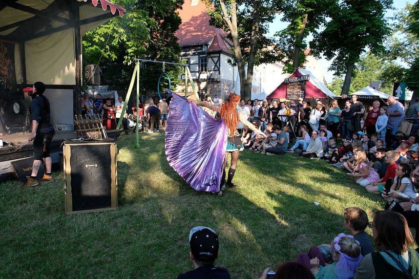 Ritterspektakel auf der Ronneburg zum Pfingstsamstag