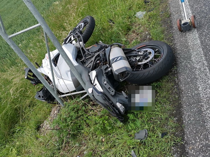 Schwerer Unfall auf der B 243