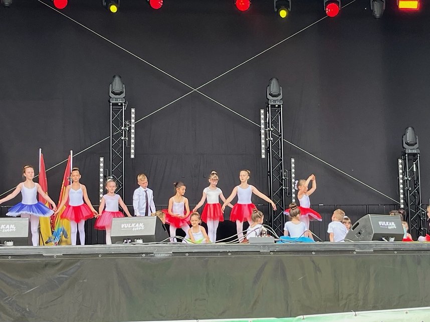 Das Tanzstudio Radeva zeigte auf dem Residenzfest in Sondershausen was seine Eleven k&ouml;nnen