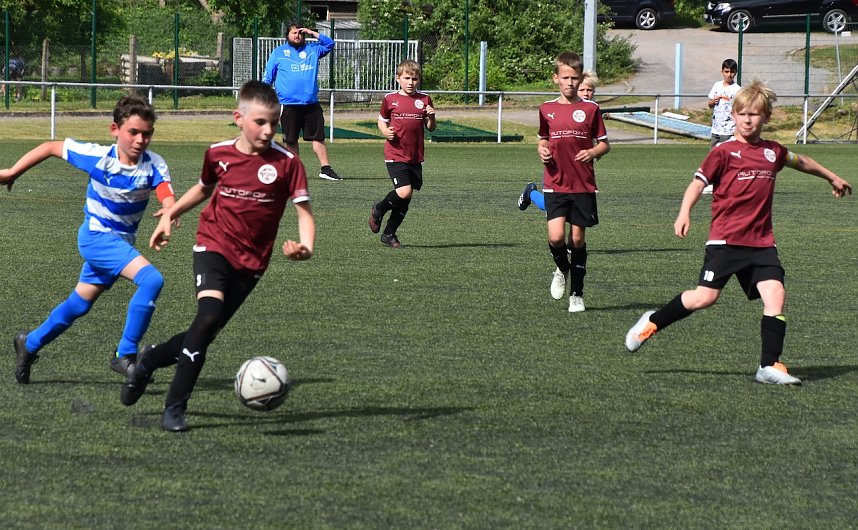 Wackers E2 schl&auml;gt die E1