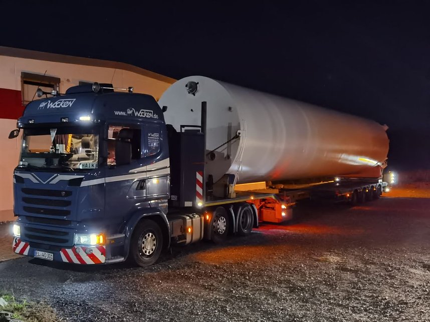 Spezialtransport des Apparatebau 