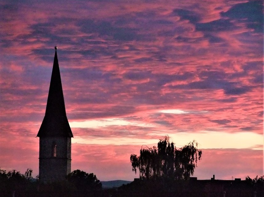 Weitere Impressionen vom purpurnen Abendhimmel von Michael M&uuml;ller