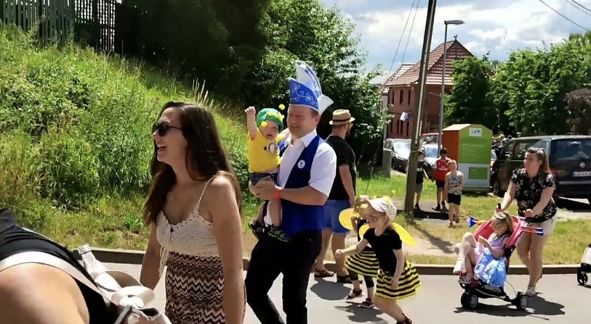 Gro&szlig;er Umzug in Leimbach