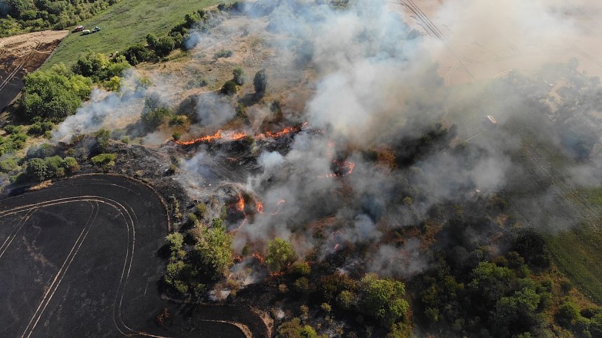 Feldbrand bei Gro&szlig;furra