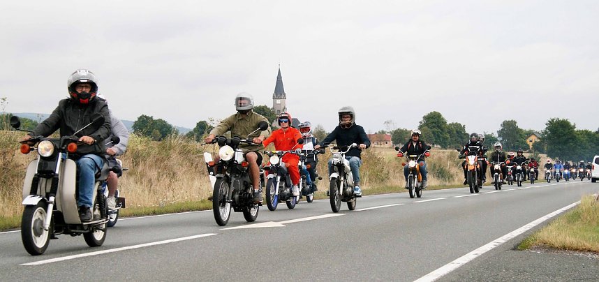 Ausfahrt der MZ und Simson-Freunde