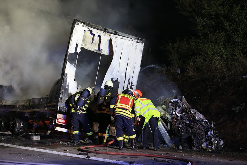 Fahrzeugbrand auf der A38