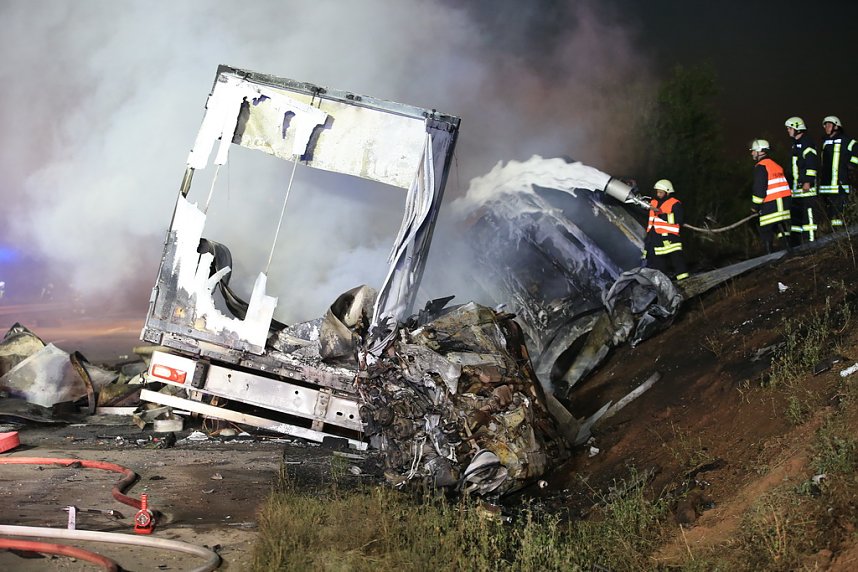 Fahrzeugbrand auf der A38