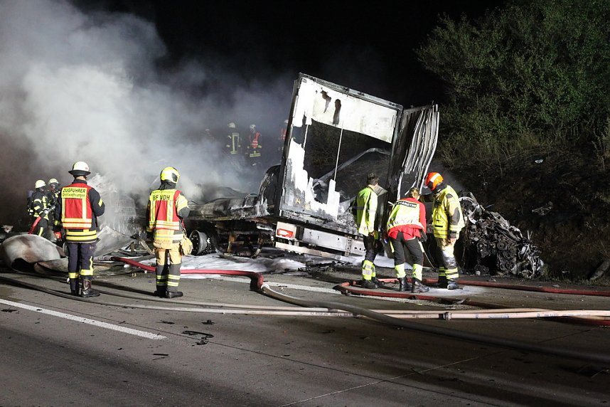 Fahrzeugbrand auf der A38
