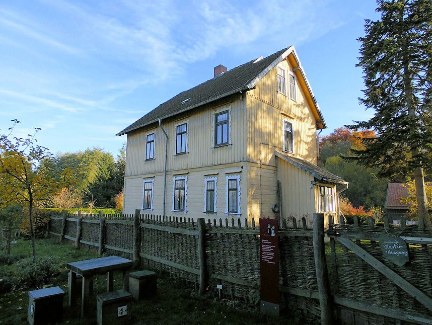 Peter Blei unterwegs im Kloster Michaelisstein