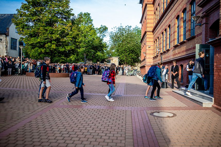 Begr&uuml;&szlig;ung der neuen Humboldt-Sch&uuml;ler