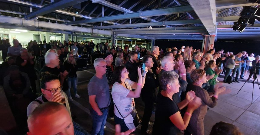 Konzertsaal auf dem Parkdeck