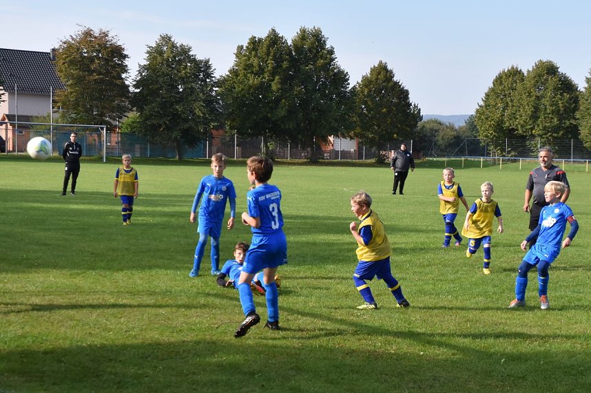 Nach einem Sieg gegen den Urbacher Nachwuchs &uuml;bernimmt Wackers E1 die Tabellenf&uuml;hrung