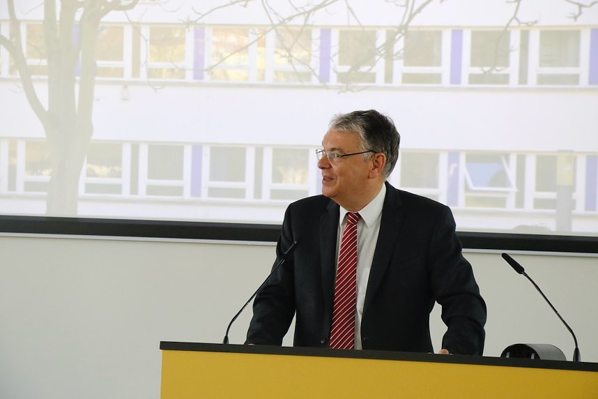 An der Hochschule Nordhausen wurde heute das grundsanierte Lehrgeb&auml;ude im Herzen des Campus in Betrieb genommen