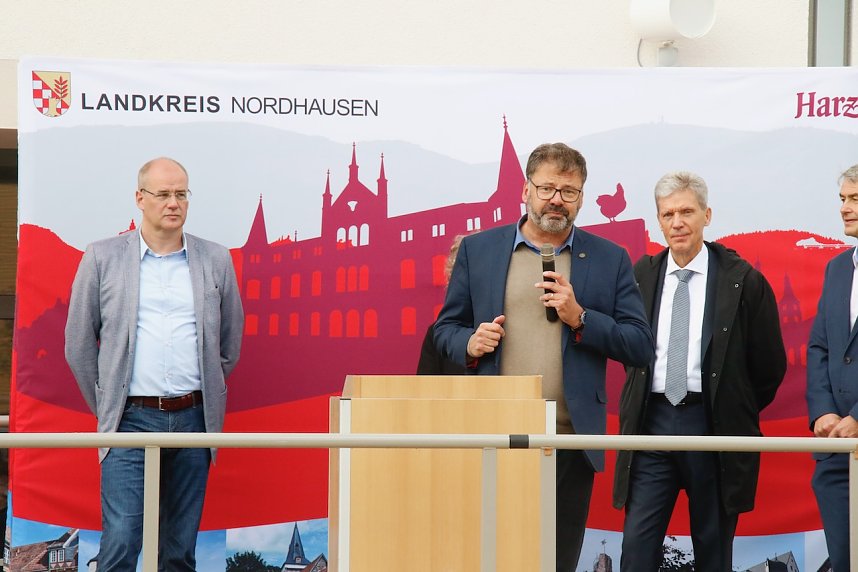 Es "Schillert" in Bleicherode - der Umbau des Gymnasiums wurde heute offiziell beendet