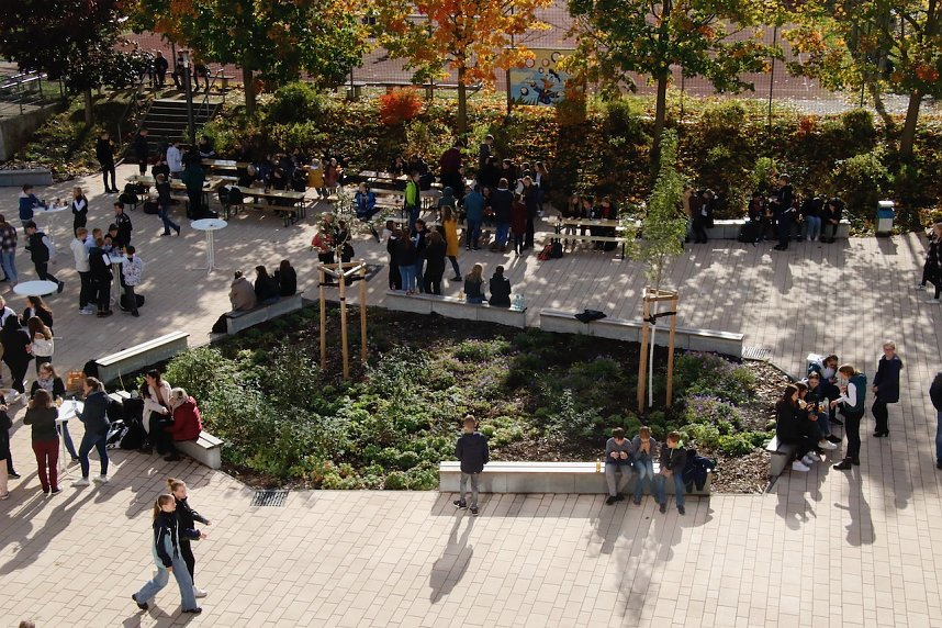 Es "Schillert" in Bleicherode - der Umbau des Gymnasiums wurde heute offiziell beendet