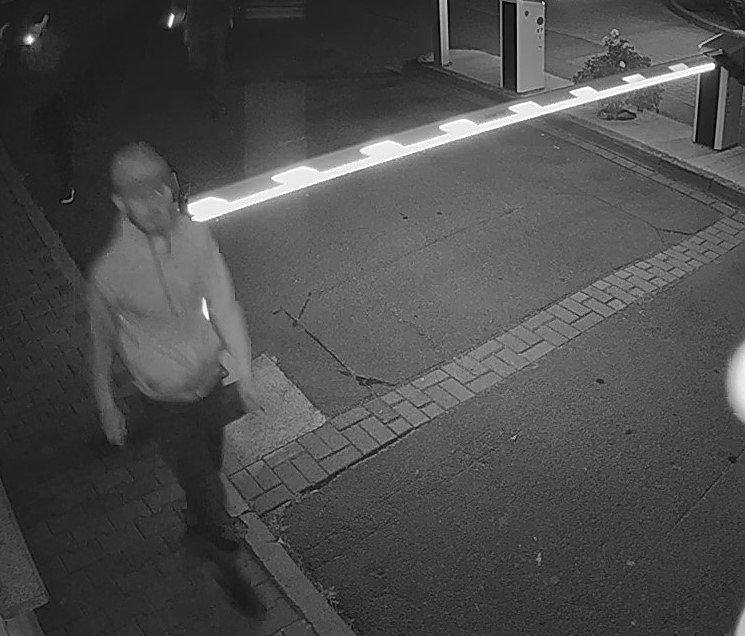 Wer kennt diese M&auml;nner?